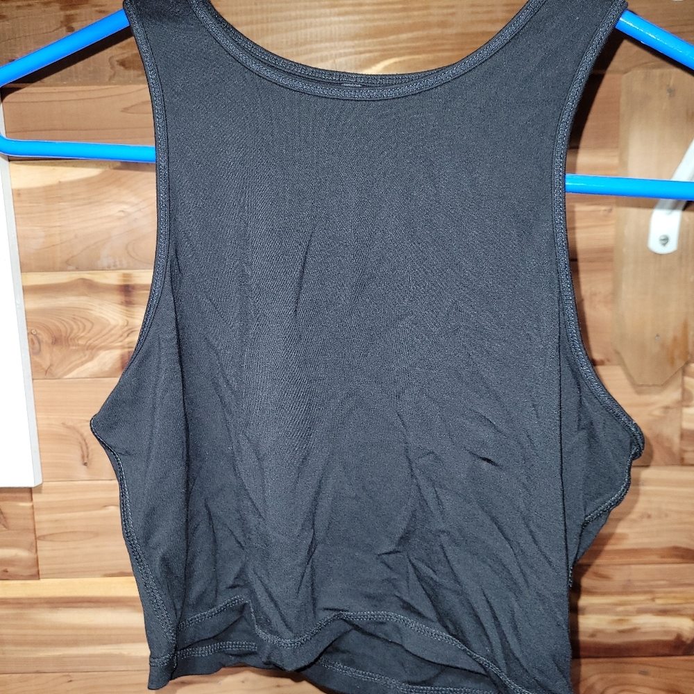 Ptula cropped top